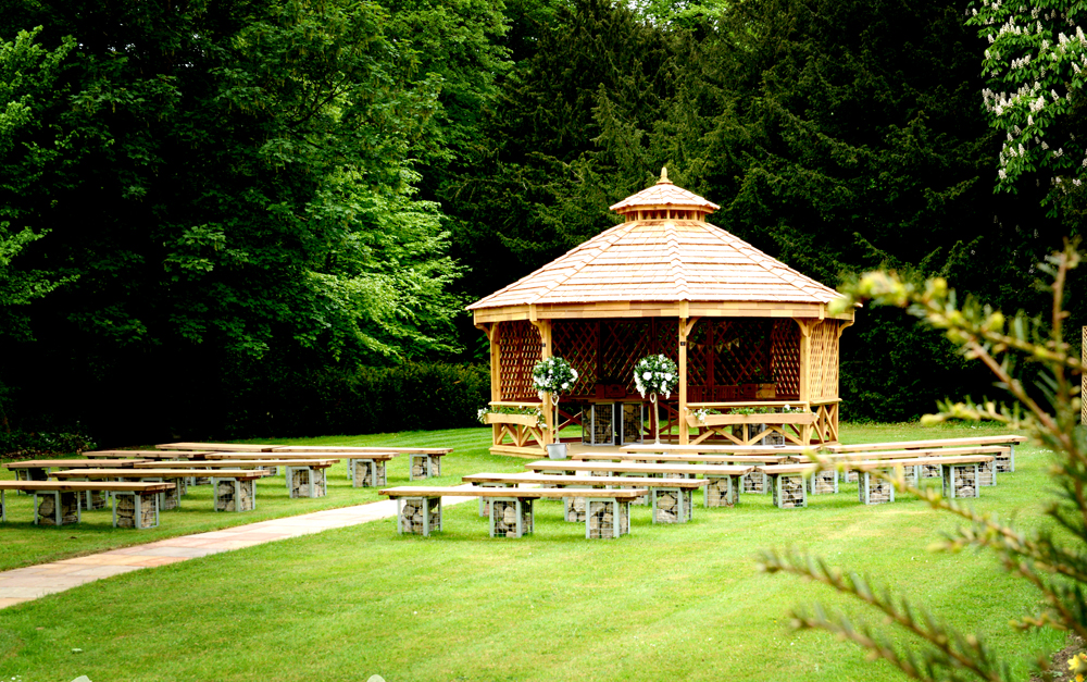 Walworth’s Special Pavilion for Outdoor Weddings